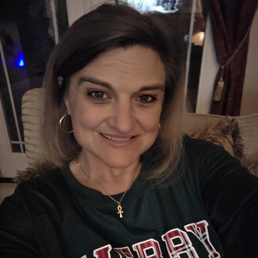 Meet your Posher, Jennifer